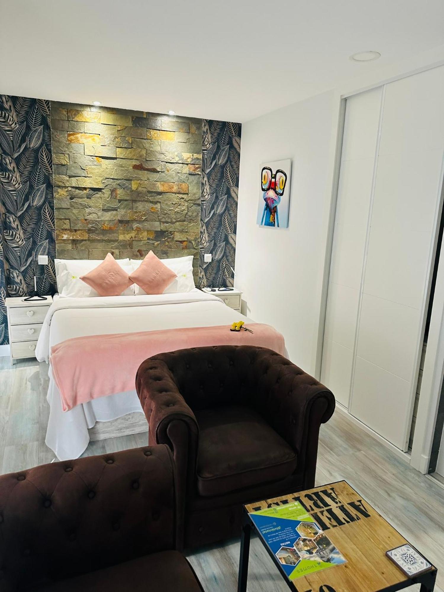T-Homes - Cuenca Madrid Exterior photo